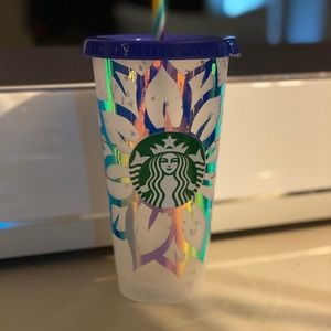 Color changing cups